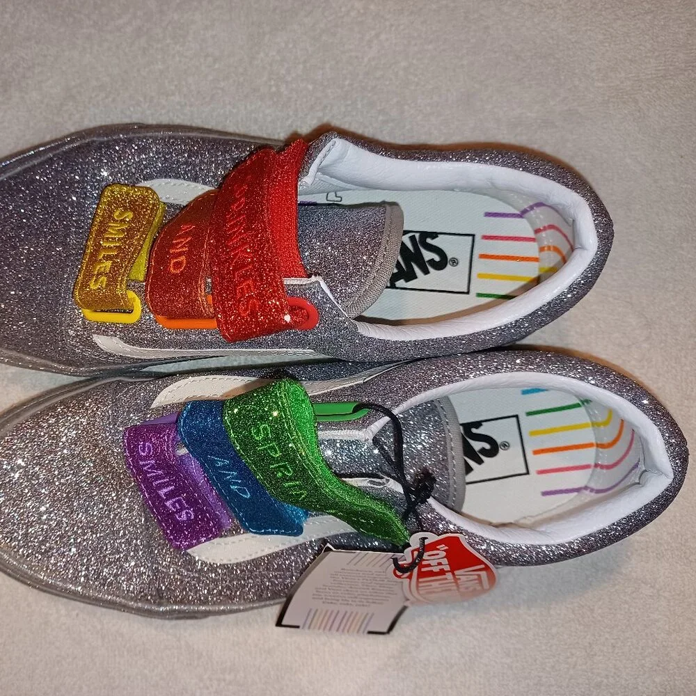 Vans Men's 4.5/Women's 6 Old Skool V Flour Shop Glitter